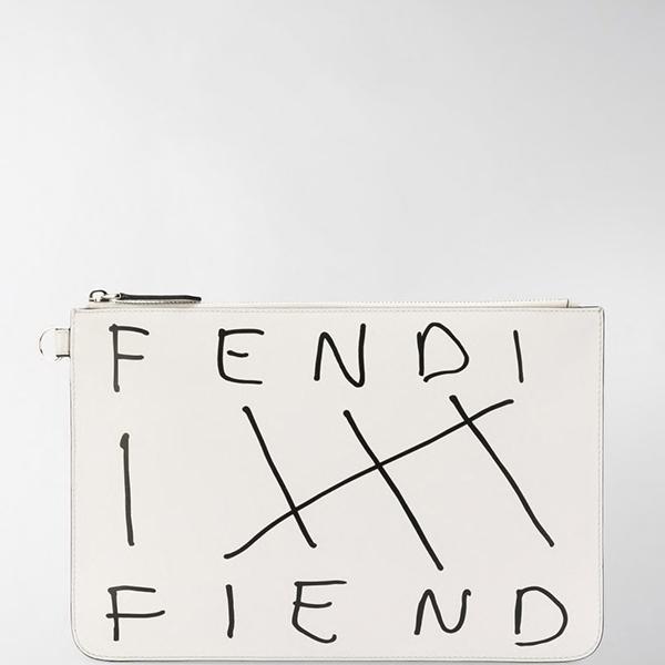 関税送料込国内発送★FENDI クラッチバッグ最新作100920